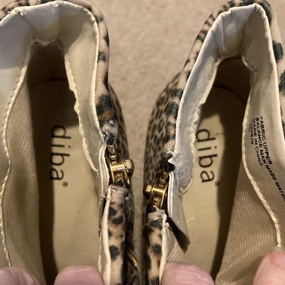 Diba Leopard Print Booties - Picture 3 of 10